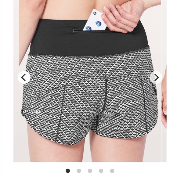 lululemon athletica Pants - Lululemon Speed Up Short Hi-Rise *2.5"